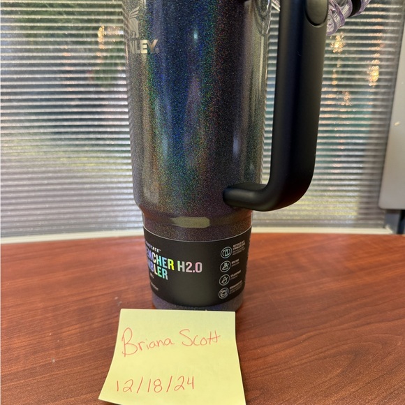 Stanley Quencher H2.0 Tumbler - Black - Picture 5 of 6